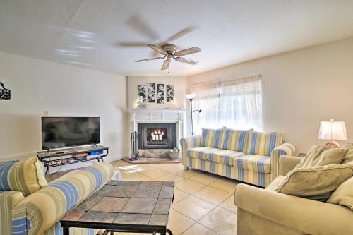 Guestroom, Pet-Friendly Brooksville Cottage with Fire Pit! in Brooksville (FL)