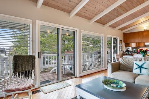 Pampered in Park Hill - image 4