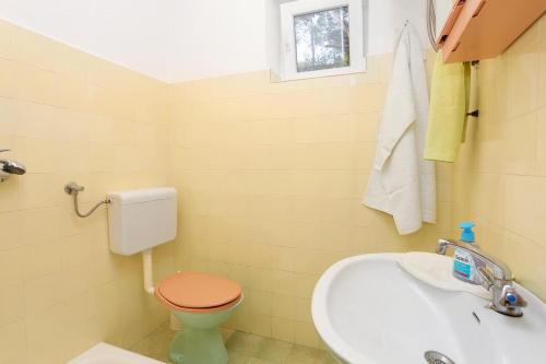 Rooms with a parking space Brela, Makarska - 17281, Brela (Foto 8)