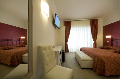 Atlantis Inn Roma - image 9
