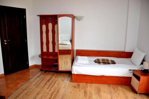Family Hotel Daisy - image 10