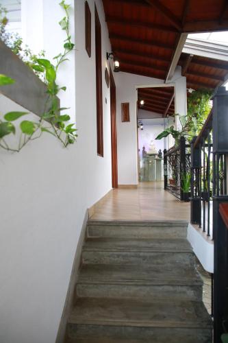 Entrance, Colombo Orchid Villa in Sri Jayawardenepura Kotte