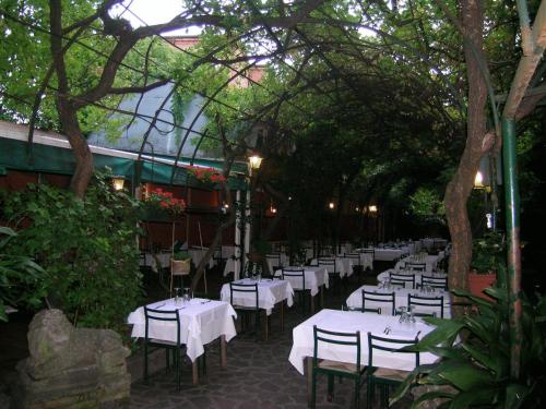 Antica Locanda Montin – Venice, GA