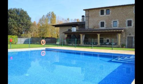 Villa in Cornella del Terri Sleeps 27 includes Swimming pool and Air Con 3 gîte à louer Pujals dels Cavallers