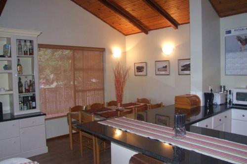 ห้องครัว, La Gard House on the Heads in เดอะ เฮด