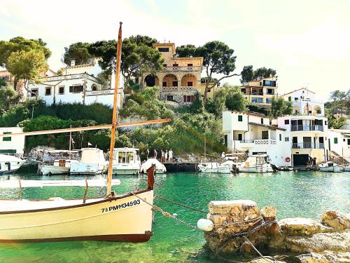 Stone House Cala Figuera