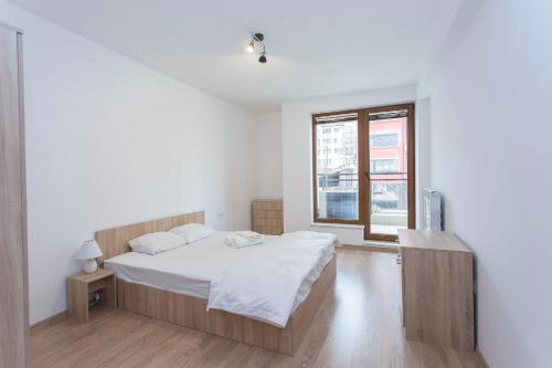 Modern and Bright Apartments near Center - FREE PARKING, Sofia (photo 8)