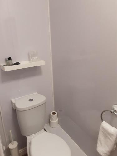 Small Double Room image 10
