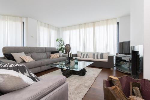 El Soto de Sojuela Luxury Chalet, Golf&Bosque in Sojuela
