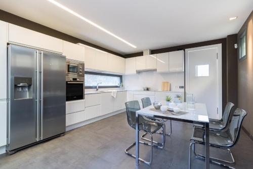El Soto de Sojuela Luxury Chalet, Golf&Bosque in Sojuela