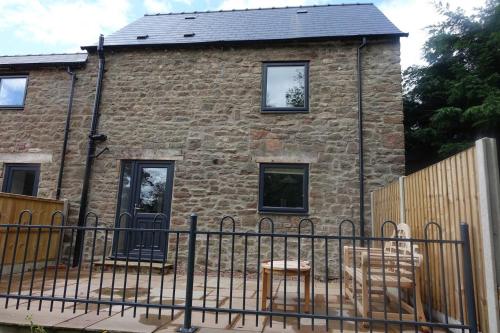 Beautiful 1-bed Cottage Near Coleford, , South Wales