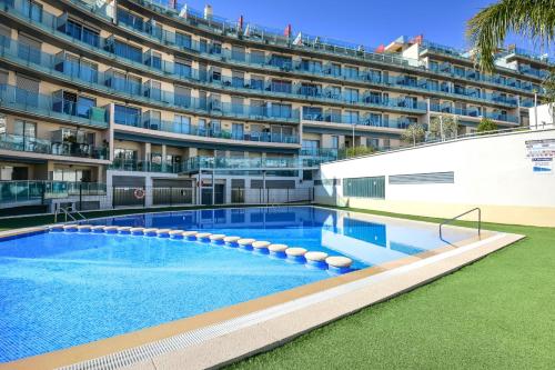 สระว่ายน้ำ, Homeincalpe Borumbot in คัลพี