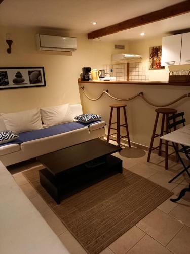 Joli F2 vue sur mer gîte à louer Mausoleo