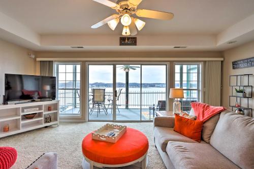 Lake Ozark Waterfront Condo with Access to 2 Pools