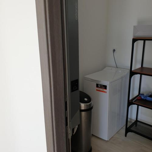 Jolie villa 6 pers récente climatisée piscine chauffée vue mer - image 4