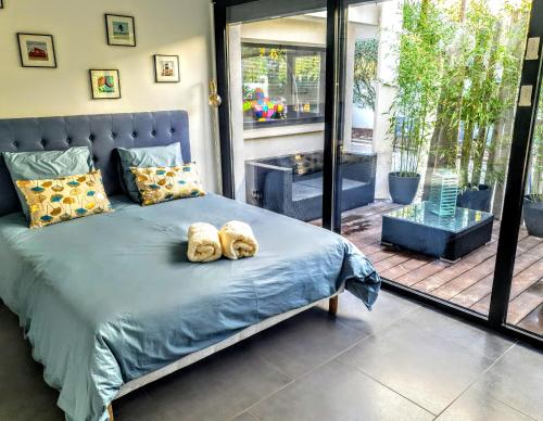 1 queen bed