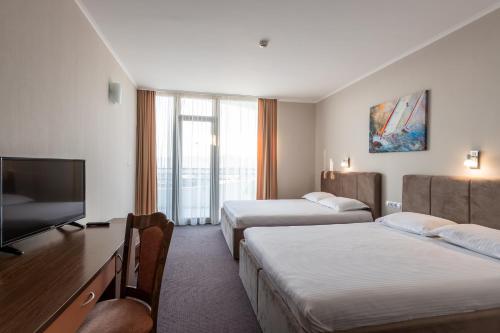 Trakia Plaza Hotel & Apartments Trakia Plaza Hotel - All Inclusive is a popular choice amongst travelers in Nessebar, whether exploring or just passing through. Offering a variety of facilities and services, the property provides al