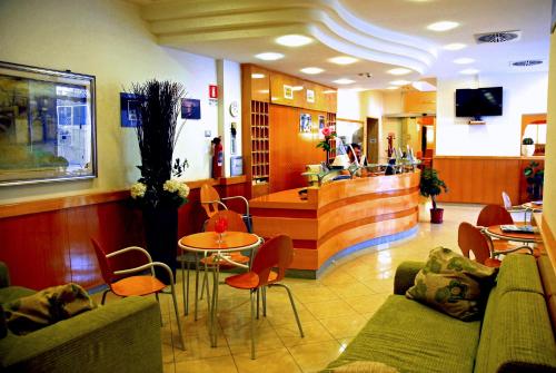 Grazia Hotel - image 3