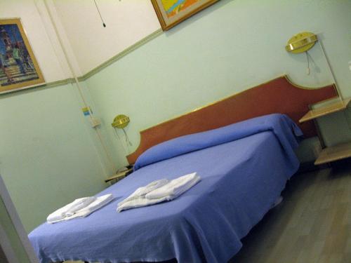 A Roma San Pietro Best Bed - image 6