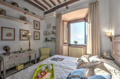 Three-Bedroom Villa image 10