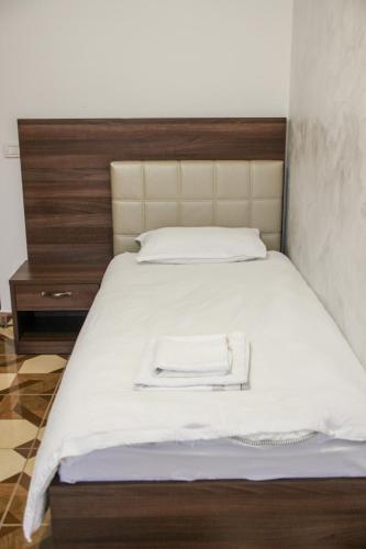 Hotel Corina - image 5