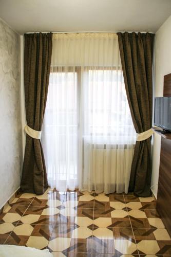 Hotel Corina - main image