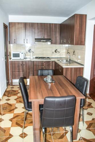 Hotel Corina - image 13