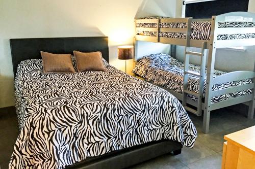 Beach House VII - image 7