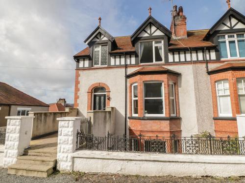 4 Tan Y Bryn Road - image 10