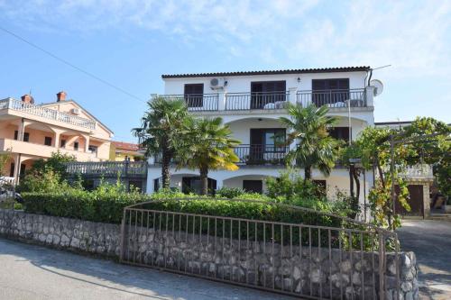 Apartment in Njivice - Insel Krk 13290 - Location saisonnière - Njivice