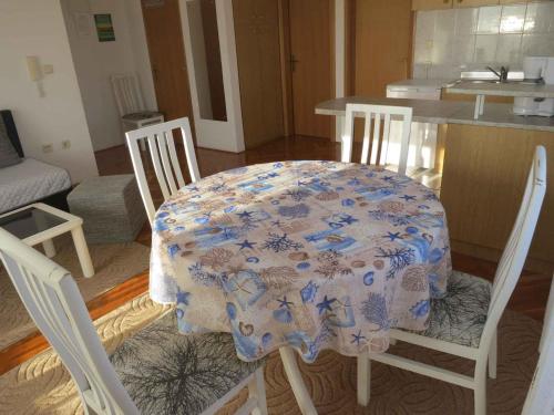 Apartments in Malinska/Insel Krk 14439 - main image