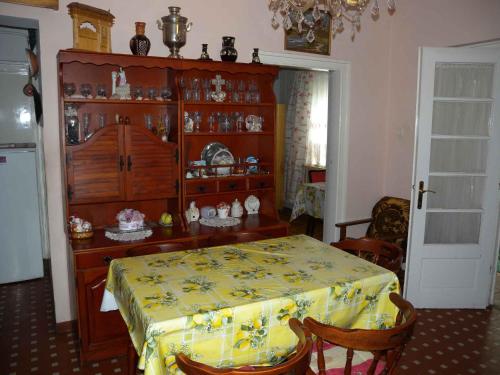 Holiday home in Balatonfenyves 38166