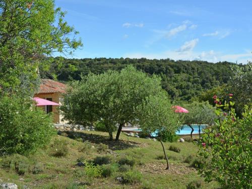 Heritage Villa in Les Mages with Swimming Pool