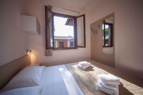 Holiday Homes in Sirmione/Gardasee 22174 - image 3
