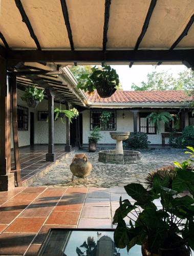 Iekārtas, Villa Calusa in Villeta