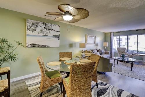28 Springwood 2 BR Condo Forest Beach - main image