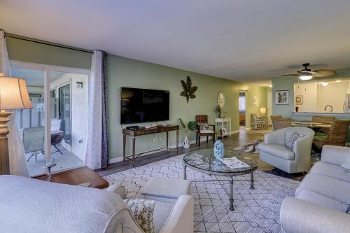 28 Springwood 2 BR Condo Forest Beach - image 5