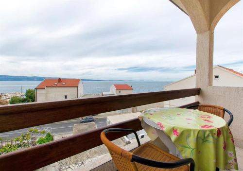  Apartments Neva - 50m to the sea, Pension in Sumpetar