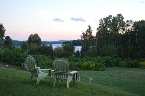 Létesítmények, Pinewood Inn in Barrys Bay (ON)