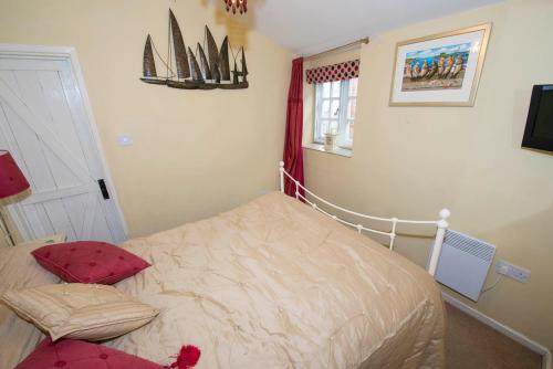 Picture of 1 Bedroomed Cottage Near Quay