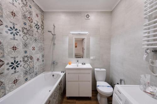 Комфортна та тиха квартира у Центрі міста, Ternopil (Foto 6)