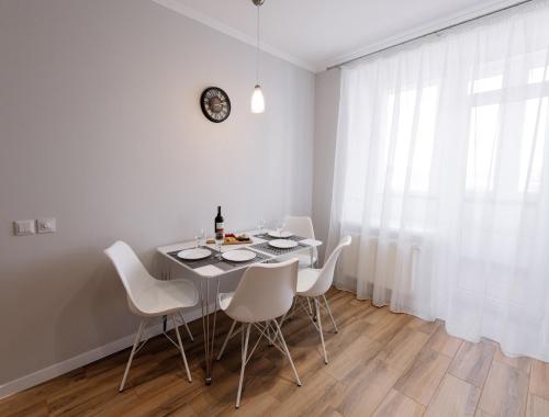 Комфортна та тиха квартира у Центрі міста, Ternopil (Foto 7)