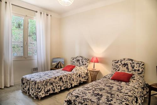 Villa Le Menez Avec Vue Sur Le Lac Marin Pour 10 Personnes - image 8