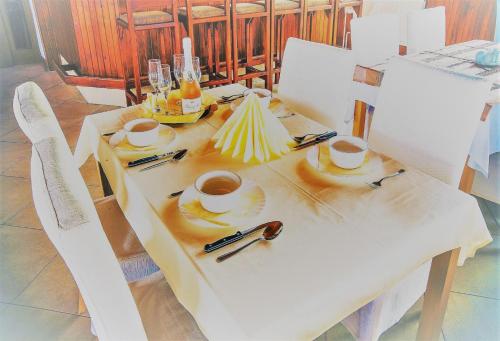 Restorāns, 1500m² 21 guļamistaba, 21 privāta vannas istaba Dzīvoklis Říčky (HOTEL  ADMIRAL * * *          hotel u biotopu) in Říčky