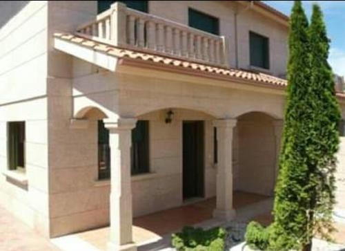 Chalet adosado gîte à louer Cangas