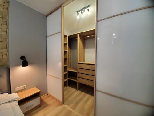 Brand new lux apartment right next Beresteyskaya