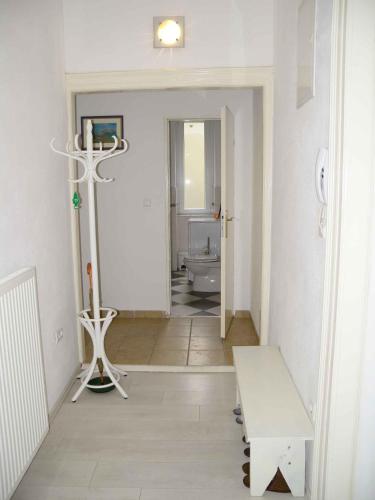 Apartment image 4