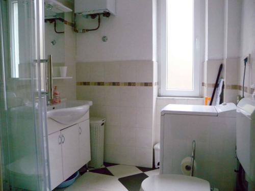 Apartment image 2