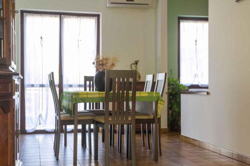 Apartment image 10
