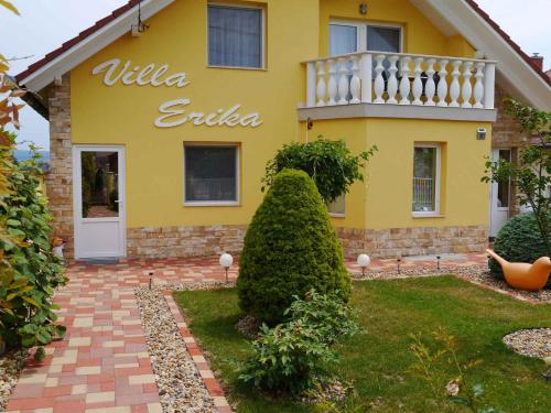 Apartments in Alsopahok/Balaton 27597